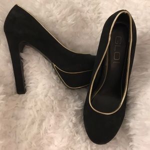 Women’s Sz 8.5 Platform Heels!!